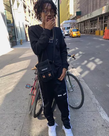 Bas de survetement Palm Angels (black) from Lil Tecca account on the Instagram of @liltecca