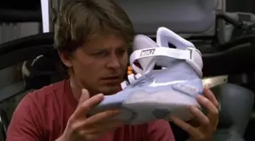 Les sneakers Nike auto-laçantes portées par Marty McFly dans Retour vers le futur II