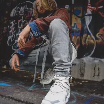 Pair on feet of @last_fits : Nike Air Fear of God 1 Oatmeal
