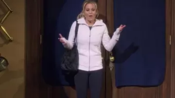 Lululemon Athletica White Fleece Jack­et worn by D.J. Tanner-Fuller (Candace Cameron-Bure) in Fuller House Season 4 Episode 4