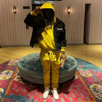 Les sneakers nike blanches portées par Chief Keef sur le compte Instagram de @chieffkeeffsossa