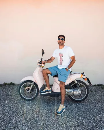 The pair of Nike Air Max 1/97 Sean Wotherspoon of Anil Brancaleoni on his account Instagram @anilbrancaleoni