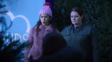 Bb dakota Ted­dy Or Not Bomber Jack­et worn by Cheyenne (Nichole Bloom) in Superstore Season 5 Episode 10