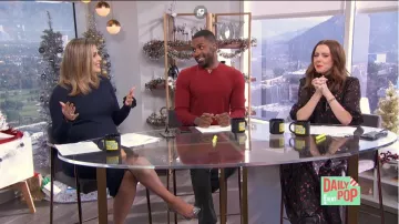 Zara Volumineux Midi Robe portée par Melanie Bromley dans le E! Actualités 12 Décembre 2019