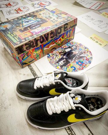 de Takashi Murakami sur le compte Instagram de @takashipom