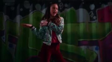 Ag Le Farrah Taille Haute en Velours Jeans usés par Nini (Olivia Rodrigo) dans High School Musical: La Musique: La Série Saison 1, Épisode 5