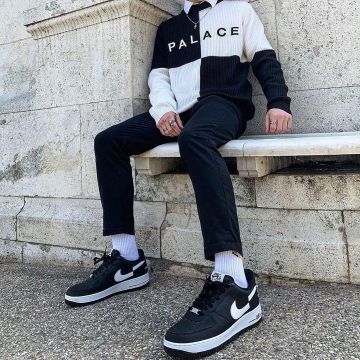 Palace Batton-Berg Knit Black/White sur le compte Instagram de @hyp