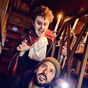 Dientes de vampiro de Norman Thavaud en la cuenta de Instagram de @normanthavaud