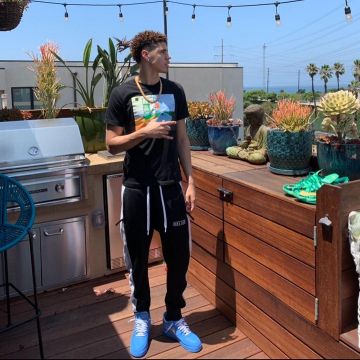 Air Force 1 Low Off-White MCA University Blue LaMelo Ball on the account Instagram of @melo