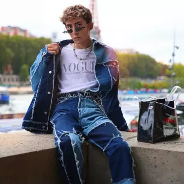 Pantalones vaqueros de mezclilla hastiados de Londres 

usado por lythan cottaz en la cuenta de Instagram de @lythancottaz 