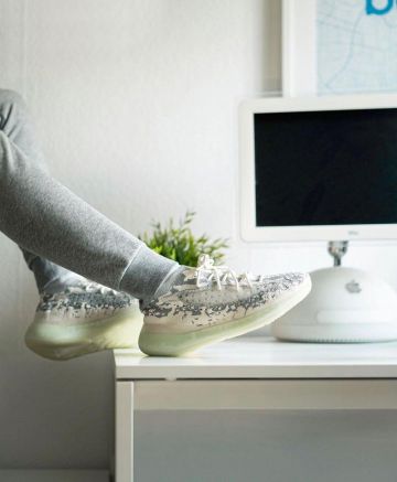 Yeezy alien on the account Instagram of @easyfastcop