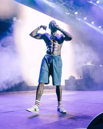 Sneakers the white kind of gucci made by Gucci Mane on the account Instagram of @laflare1017