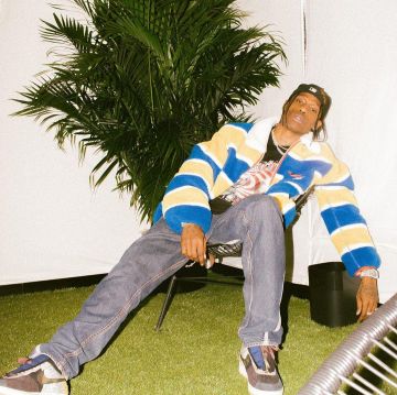 Nike af1 travis scott fossil worn by travis scott on the account Instagram of @travisscott 