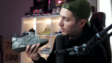 La paire de sneakers Puma Disc Blaze Trapstar White Noise dans la vidéo MON ALL MY SNEAKERS de Jimmy