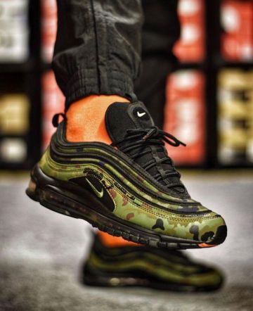 Air Max 97 Country Camo (Japón) en la cuenta de Instagram de @everythingairmax