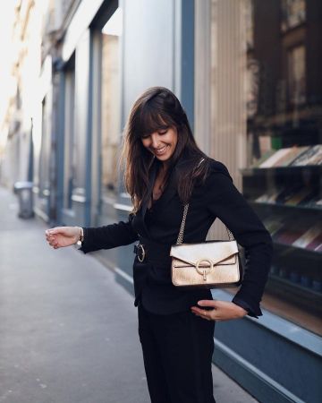 La chaqueta blazer de Nolwenn en la cuenta de Instagram de @nolwenn_creme