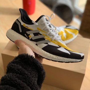Adidas x Vitality usada por beerus en la cuenta de Instagram de @b2erus__ 