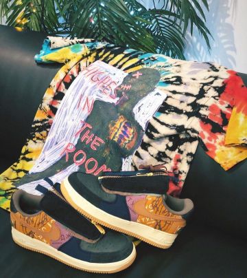 Air Force 1 Low Travis Scott Cactus Jack sur le compte Instagram de @hookup.marseille