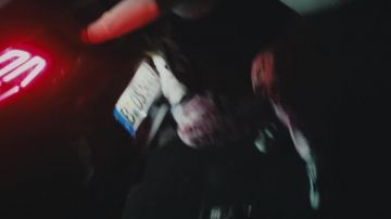 Reebok Zig Kinetica_type 1 porté par SCH dans le clip SCH - R.A.C. (Clip officiel)