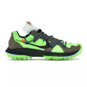 Zoom Terra Kiger 5 Off-White Volt de vsnkrs sur le compte Instagram de @vsnkrs