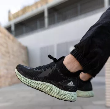 Adidas 4d  de Adidas   sur le compte Instagram de @lesitedelasneaker 