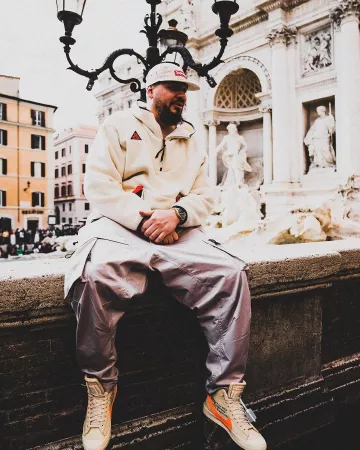 NIKE ACG SHERPA FLEECE HOODIE on the account Instagram of @tonton_gibs