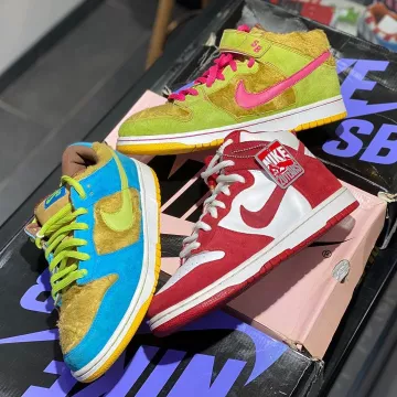 Zapatillas en la cuenta de Instagram de @larrydeadstock