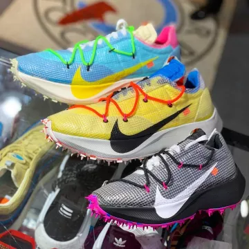 Sneakers sur le compte Instagram de @larrydeadstock