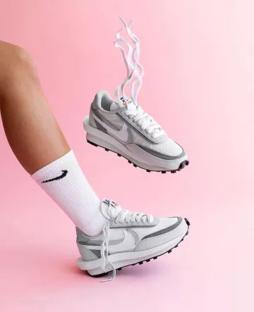 NIKE SACAI desde la cuenta de Instagram de @klekt