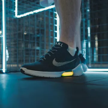 Nike Hyperadapt 1.0 worn by taaad_ on the account Instagram of @taaad_ 