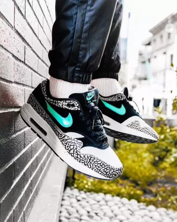 Air max 1 atmos elephant sur le compte Instagram de @byjifi