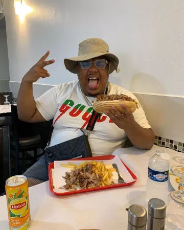 Camiseta Gucci de Naza (blanca/verde/roja) en la cuenta de Instagram de @nazaofficiel