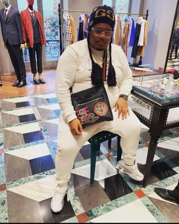 Nike Shox R4 (white/grey) from Naza on the account Instagram of @nazaofficiel