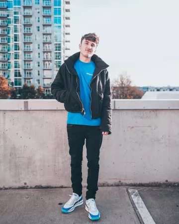 Les Sneakers PUMA Style Rider Ride On sur le compte Instagram de @harrisonnevel