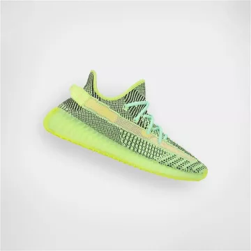 Yeezy boost 350 V2 en la cuenta de Instagram de @shinzo_paris