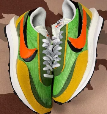 SACAI X NIKE WAFFLE en la cuenta de Instagram de @clockers_paris