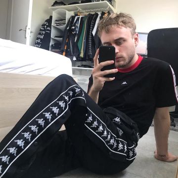 T-Shirt Kappa de La routine sur le compte Instagram de @laroutineyt