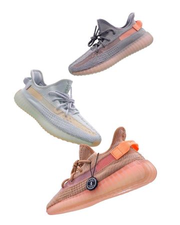 Adidas Yeezy Boost 350 V2 Clay on the account Instagram of @pluggi_de