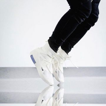 Nike FOG porté par snkrsonly  sur le compte Instagram de @snkrsonly 