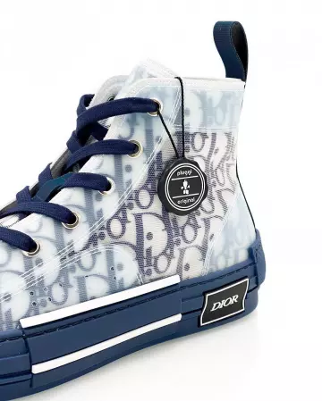 Dior B23 High Top Blue Oblique sur le compte Instagram de @pluggi_de