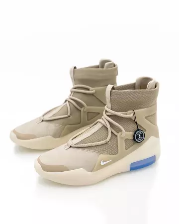 Air Fear of God 1 Oatmeal sur le compte Instagram de @pluggi_de