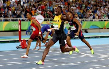 Nike zoom superfly elite of Omar McLeod on the account Instagram of @_warrior_child_