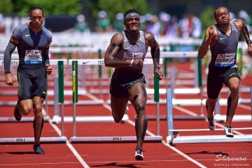 Nike zoom superfly elite of Omar McLeod on the account Instagram of @_warrior_child_