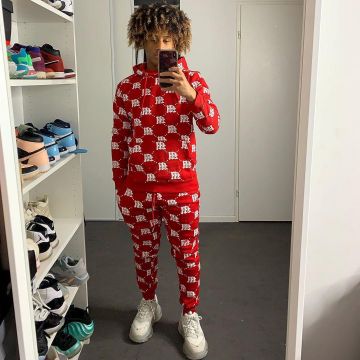 Zapatillas Balenciaga Triple S blancas de Joke Brant en la cuenta de Instagram de @jokebrant