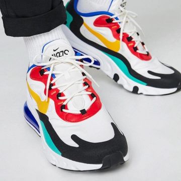 Air Max 270 React Bauhaus en la cuenta de Instagram de @caminotv