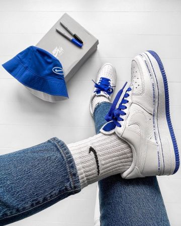 The Air Force 1 Low Uninterrupted More Than a year Athlete on the account Instagram of @helsoe