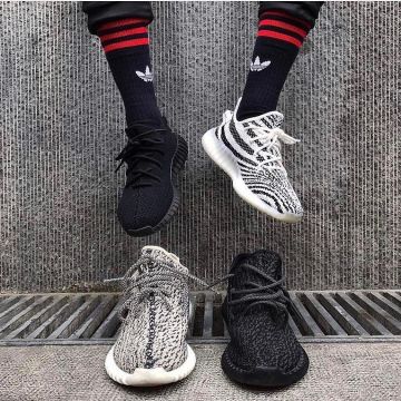 Adidas Yeezy Boost 350 V2 Zebra en la cuenta de Instagram de @basedofhype