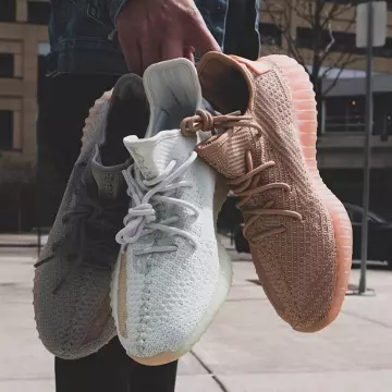 Adidas Yeezy Boost 350 V2 Clay sur le compte Instagram de @quezappas