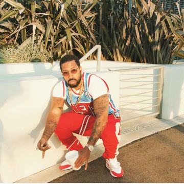 La paire de Nike Air Max 1 Red portée par Romarci sur son compte Instagram @rocmarci