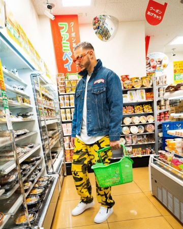 Air Force 1 low (White) DJ Snake on the account Instagram of @djsnake